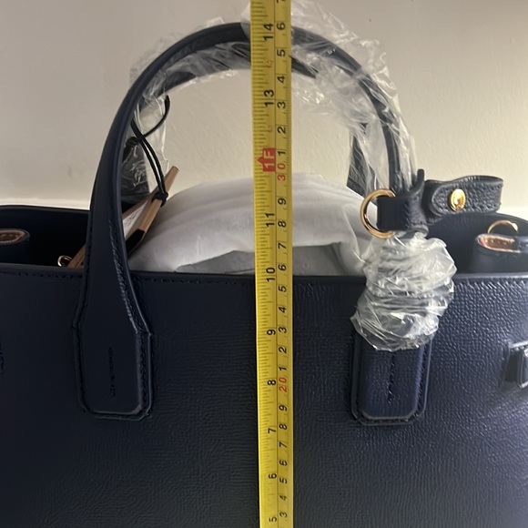 New Authentic Burberry Top Handle Bag - Picture 11 of 11